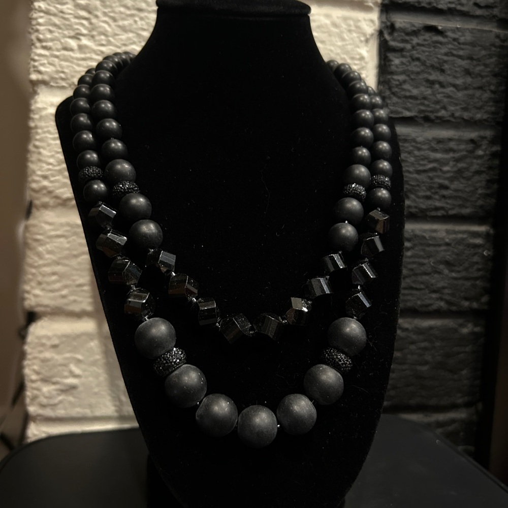 Vera Wang Black Beaded Necklace (17” + 3” Extender) NWT